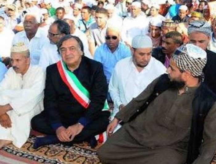 il sindaco islamico leoluca orlando alla festa del sacrificio